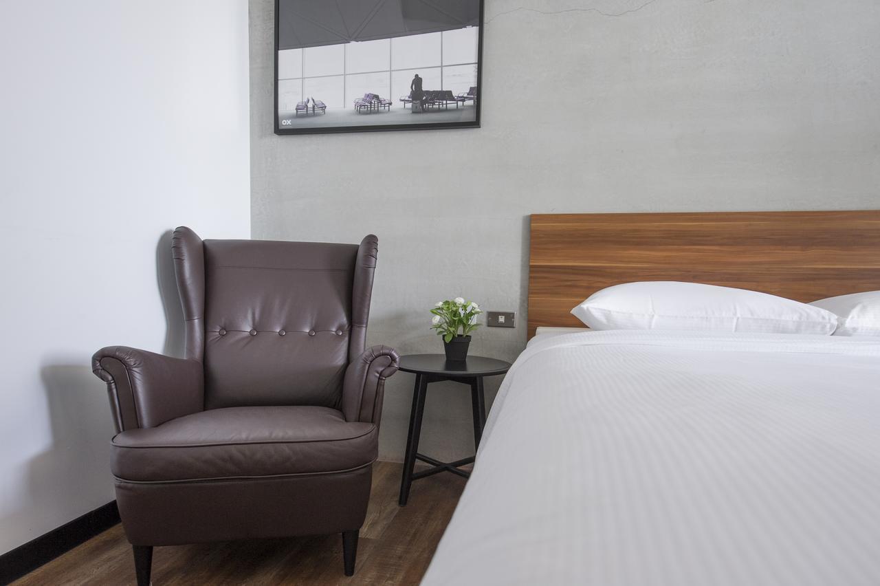 Ox Suites Kaohsiung Exterior photo